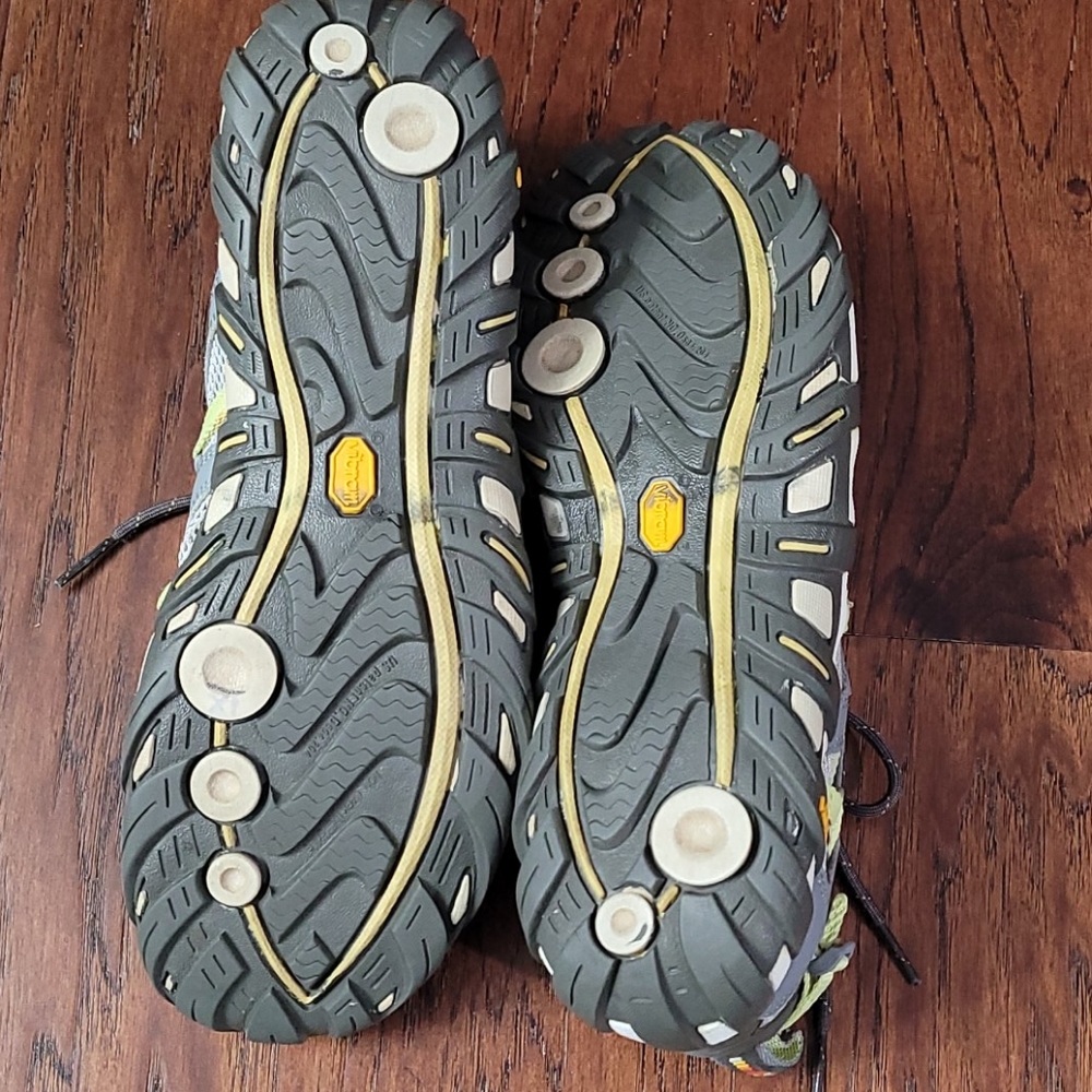 Merrel shoes - Picture 4 of 8